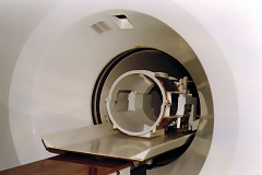 Celotelov NMR tomograf 0.1 Tesla vyvinut a realizovn v M SAV